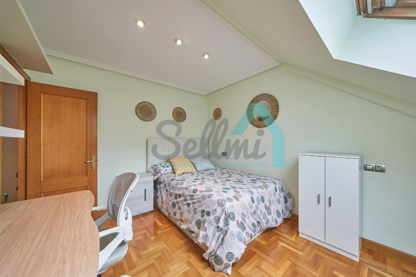 Atico Salesas Apartman Oviedo Kültér fotó